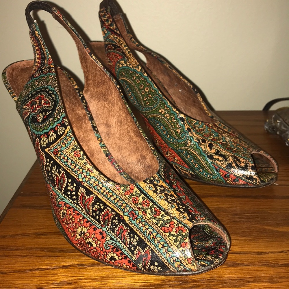 Audley London Heeled Patterned Peep-Toe Slingback